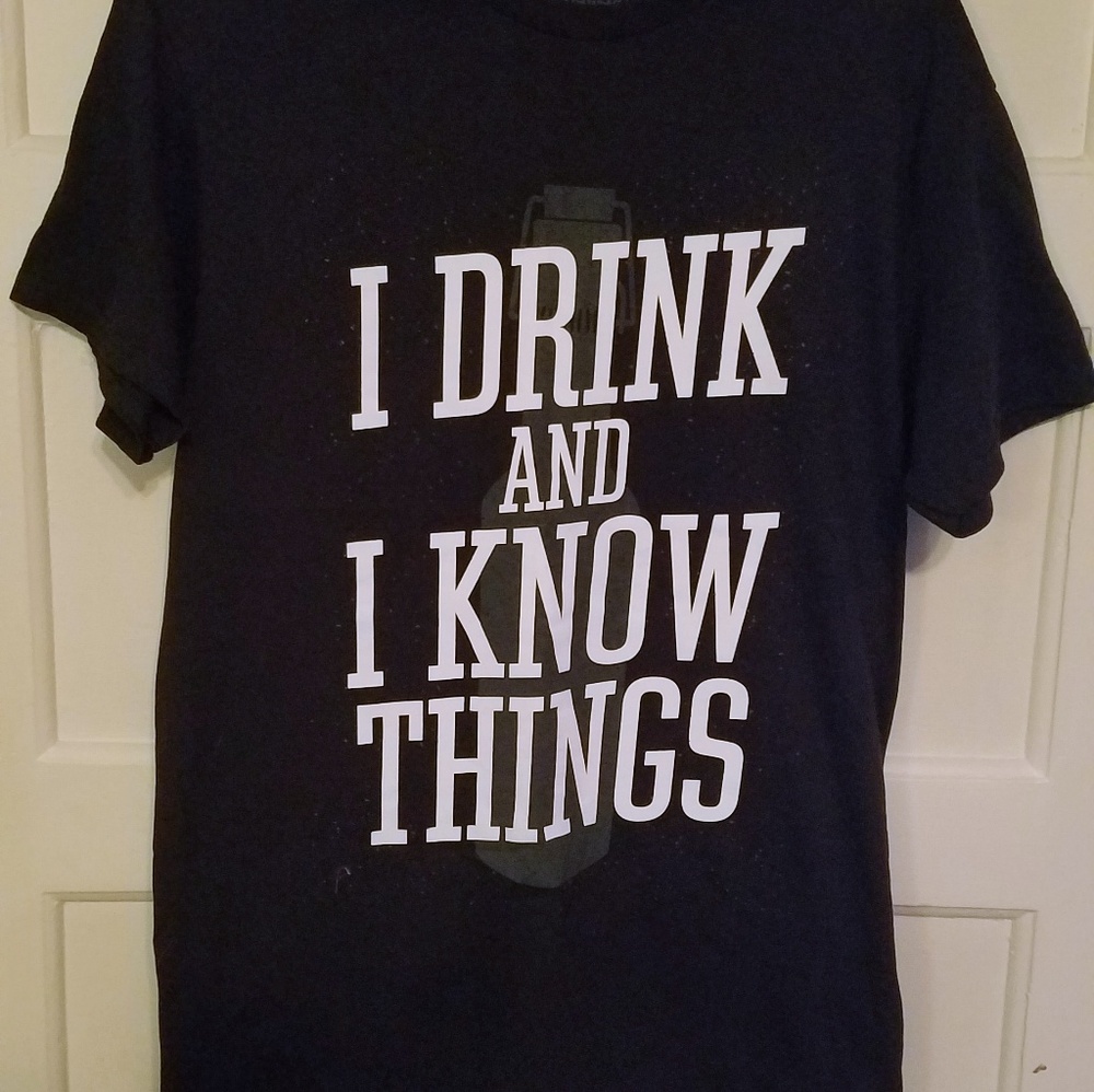 Game of Thrones I Drink and I Know Things T-Shirt
